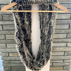 Rabbit Fur Infinity Scarf - Black & Cream